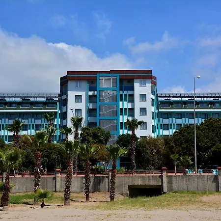 Hotel Ananas 4*